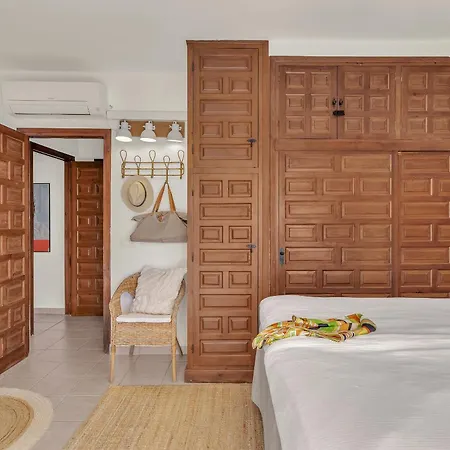Ap419 - Chumbera Villa Nerja